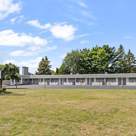 Ambassador Motel Sault Ste. Marie Exterior photo