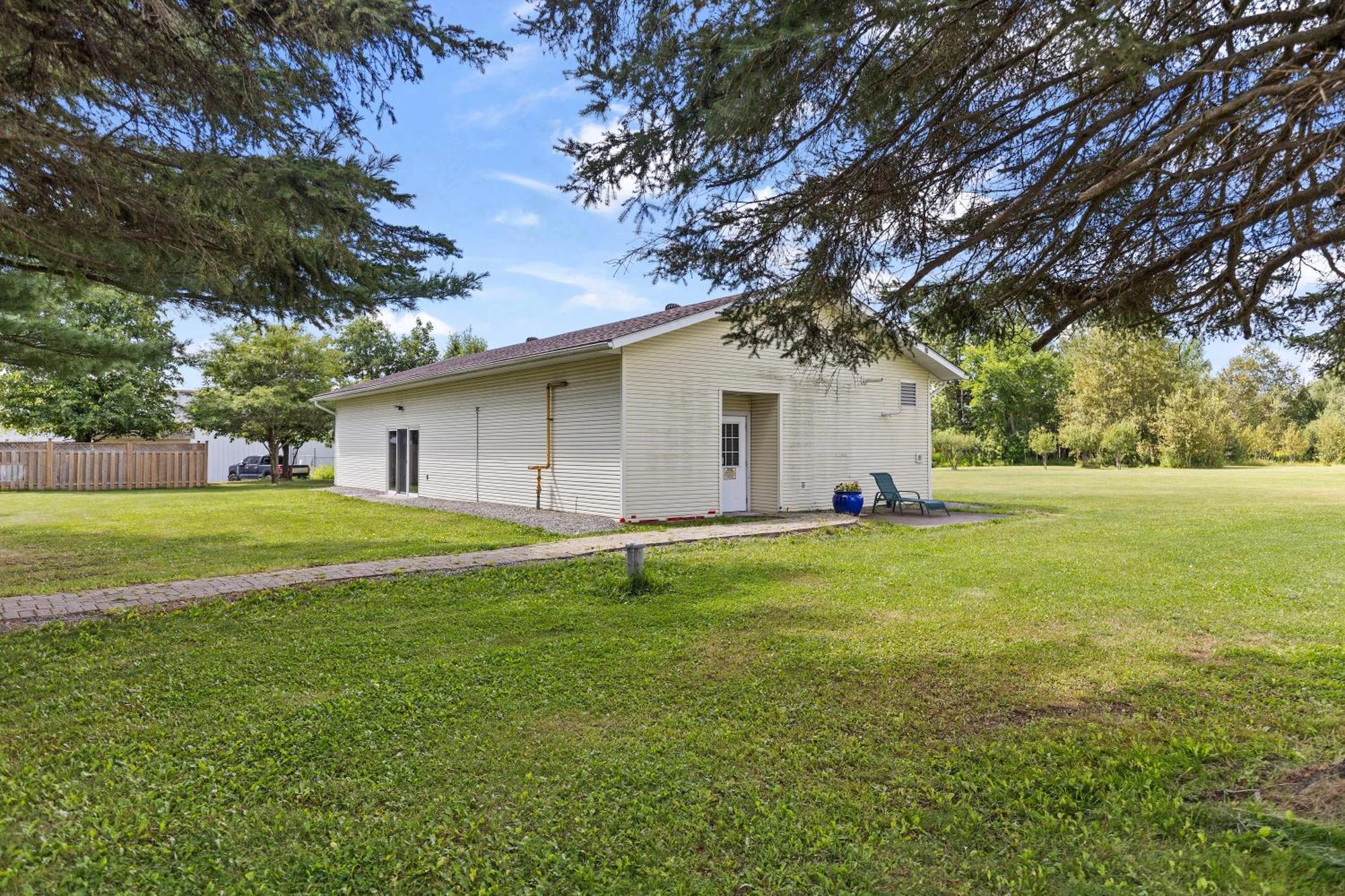 Ambassador Motel Sault Ste. Marie Exterior photo