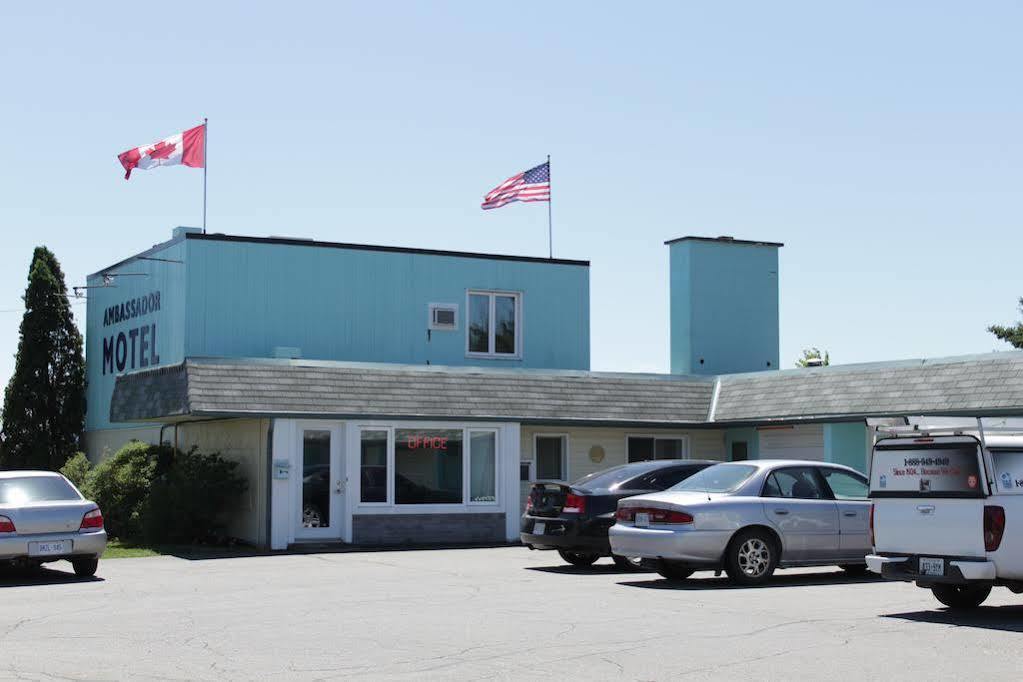 Ambassador Motel Sault Ste. Marie Exterior photo